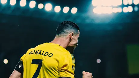 Cristiano Ronaldo vuelve a lo grande: doblete en su regreso y lidera triunfo de Al-Nassr