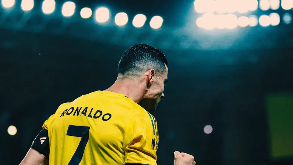 Cristiano Ronaldo vuelve a lo grande: doblete en su regreso y lidera triunfo de Al-Nassr