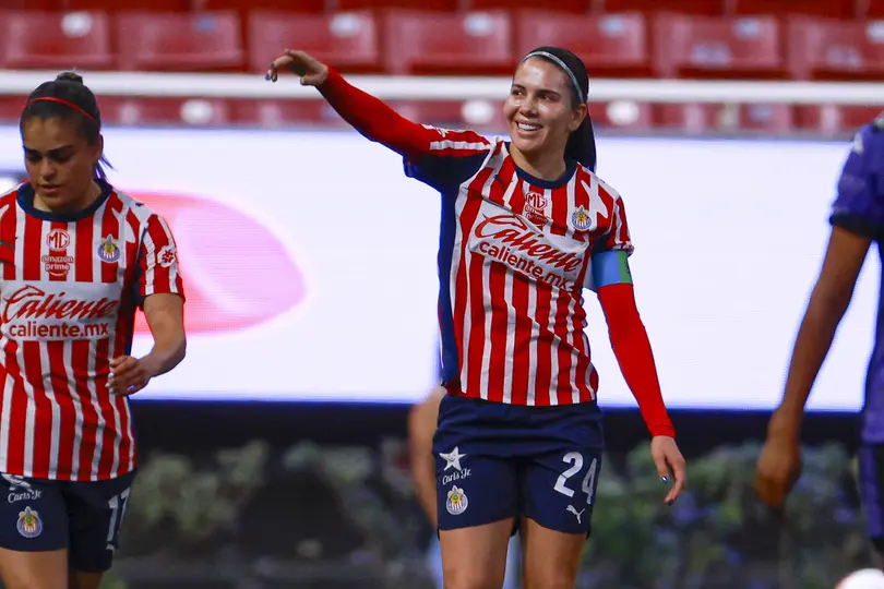 Alicia Cervantes celebra con Chivas en el partido ante Mazatlán | IMAGO 7
