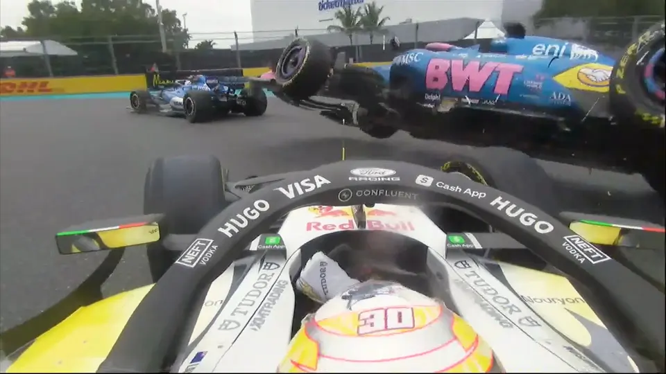 Así se vio el choque entre Lawson y Gasly desde el auto del neozelandés | CAPTURA DE PANTALLA