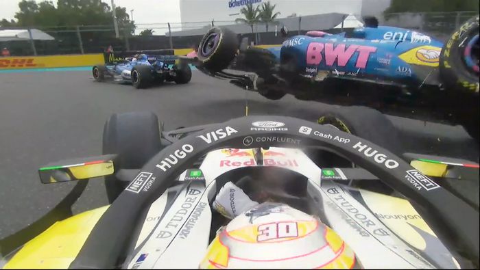 Así se vio el choque entre Lawson y Gasly desde el auto del neozelandés | CAPTURA DE PANTALLA