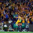 Tigres encuentra el empate al final; Angulo rompe el cero de Whalley