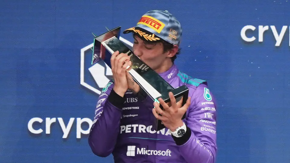 ¡Más líder que nunca! Kimi Antonelli gana el GP de Miami; Checo terminó 16to