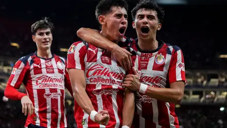 ¿Cuántas victorias por dos o más goles tiene Chivas en la era Milito?