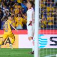 Tigres le da la vuelta a Chivas con golazo de Brunetta y golpea la eliminatoria