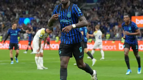 Thuram en el partido que Inter venció al Parma l AP