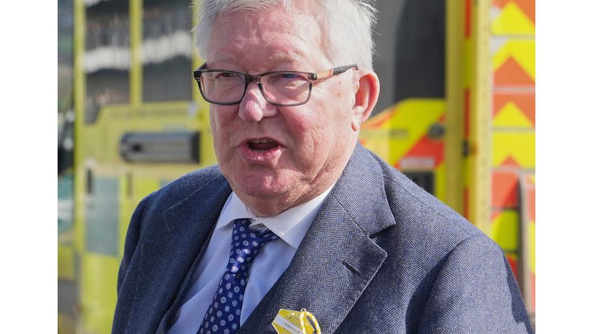 Sir Alex Ferguson, extécnico de Manchester United | AP