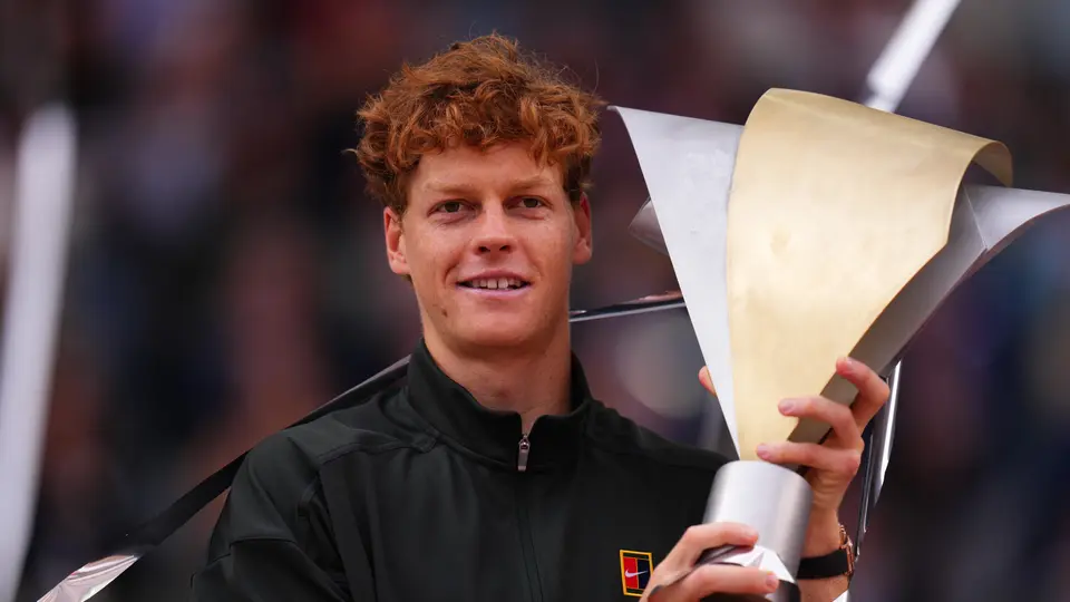 ¡Imparable! Jannik Sinner aplasta a Alexander Zverev y hace historia en Madrid