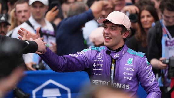 Así fue la reacción de Kimi Antonelli al conocer a Messi en el GP de Miami