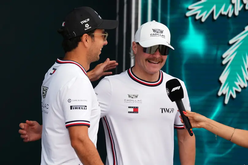 Checo Pérez y Valtteri Bottas en el Gran Premio de Miami 2026 | AP