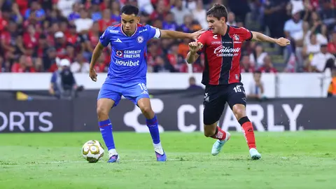 Charly Rodríguez, jugador de Cruz Azul, en partido ante Atlas | IMAGO7