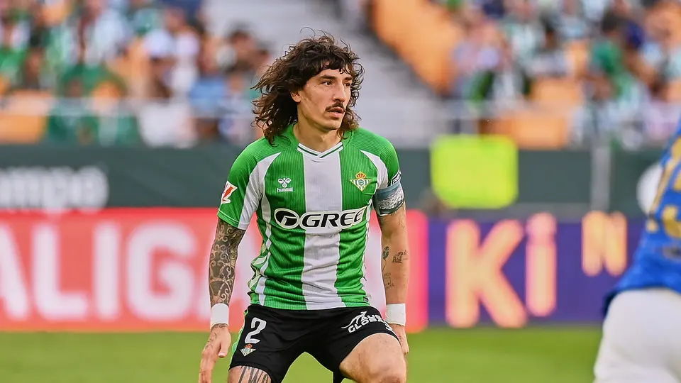Bellerín ante el Real Oviedo l X:RealBetis