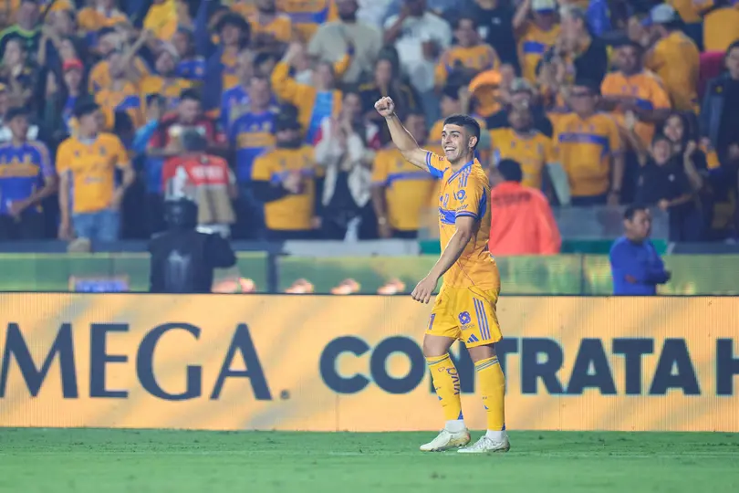 Juan Brunetta celebrando su gol ante Chivas