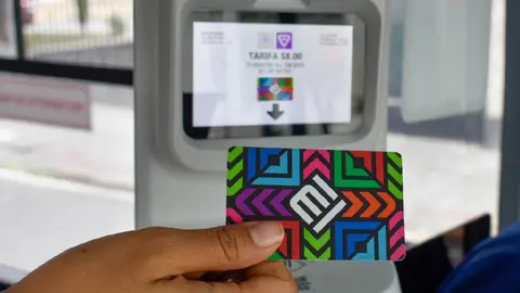Olvídate del efectivo: la tarjeta que necesitarás para moverte durante el Mundial