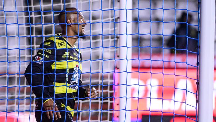 Salomón Rondón con Pachuca en el Clausura 2026 de la Liga MX | IMAGO 7