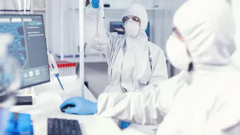 La Secretaría de Salud reiteró que actualmente no existen casos confirmados de ébola en México / Magnific