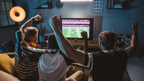El interés que genera la Copa del Mundo podría convertirse en una herramienta para mejorar la convivencia laboral. /Pixabay
