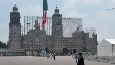 Los accesos al Zócalo por el Fan Fest están cerrados por el momento / Redes Sociales