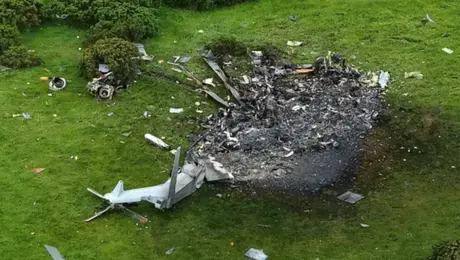 VIDEO: Helicóptero militar británico se desploma durante operativo; mueren tres marinos