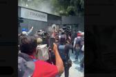 CNTE irrumpe en instalaciones de la SEP en CDMX; manifestantes causan destrozos