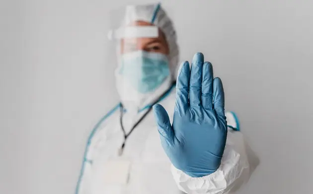 La prioridad es evitar la propagación del virus y garantizar una respuesta rápida en caso de emergencia / Magnific