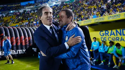 Guillermo Almada está a 500 mil dólares de llegar al banquillo de América