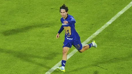 Pumas lanza oferta de compra por Jordan Carrillo; Santos analiza