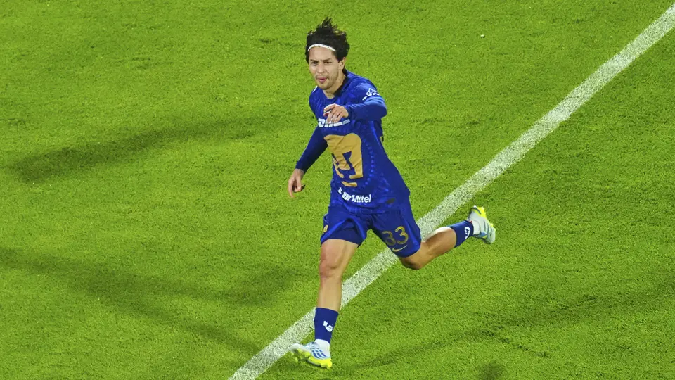 Pumas lanza oferta de compra por Jordan Carrillo; Santos analiza