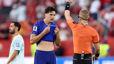 Igor Matanović habría contactado el balón que invalidó el gol del empate de Croacia | AFP