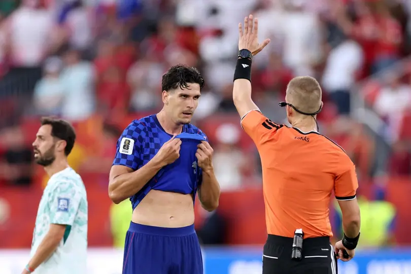 Igor Matanović habría contactado el balón que invalidó el gol del empate de Croacia | AFP