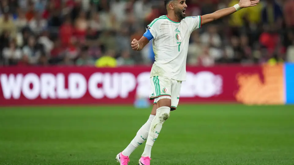 Mahrez se despide de la Selección de Argelia tras caer ante suiza | AP