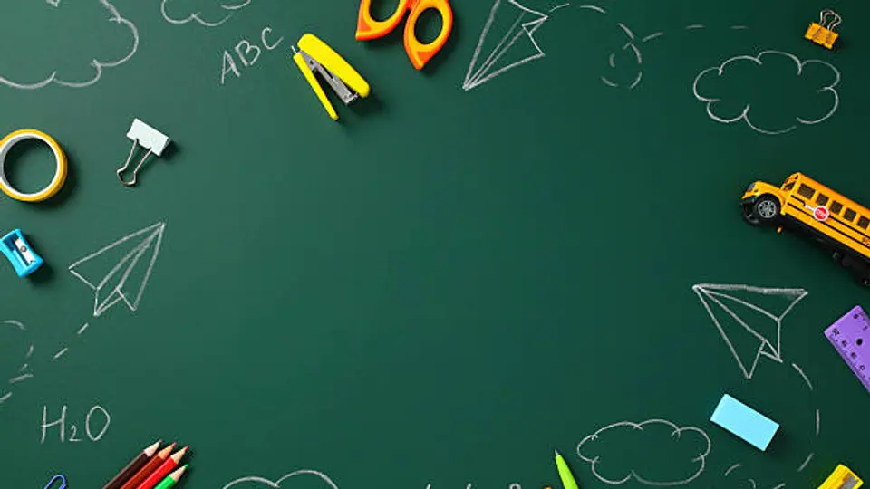 Antes de iniciar las vacaciones, las escuelas realizarán ceremonias de clausura, entrega de boletas y otras actividades de fin de curso./ Pixabay