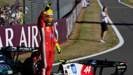 Lewis Hamilton sorprende y consigue la pole para la Sprint del GP de Gran Bretaña; Checo Pérez largará 19°