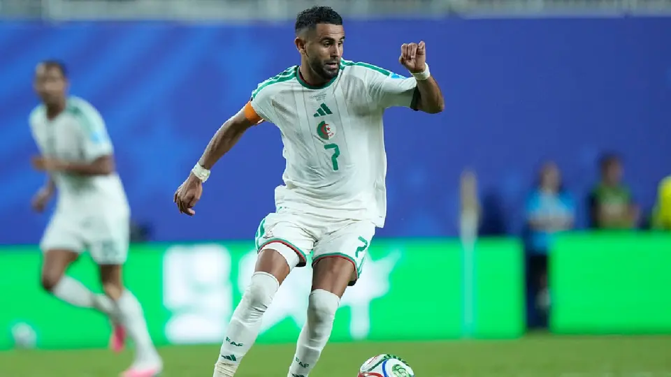 Riyad Mahrez anuncia su retiro de Argelia tras la eliminación del Mundial