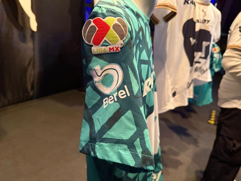 Así será el uniforme de portero de Pumas para la temporada 2026-27 | DAVID TORRIJOS