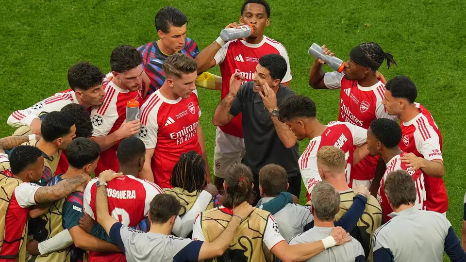 Mikel Arteta con Arsenal | AP