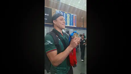 LLEGADA OSMAR OLVERA A CIUDAD DE MÉXICO