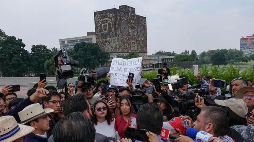 La UNAM anunció el examen de control presencial tras detectar posibles irregularidades durante el proceso de admisión a Licenciatura 2026./ X: @drarmandohdz