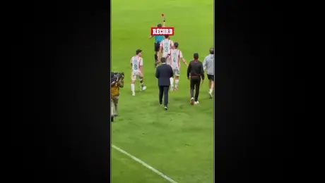 Así Echaron A Carranza Por Taparse La Boca En El Toluca Vs Necaxa