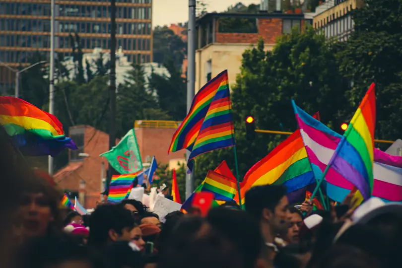 Personas con discapacidad, jóvenes y población LGBTQ+ enfrentan mayores barreras para acceder al empleo. /pexels