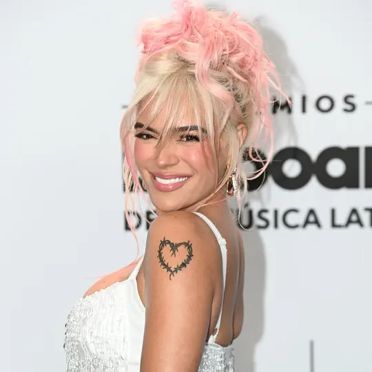 Karol G, una de las principales figuras de la música urbana, está nominada a Artista Premios Juventud Femenina./I:@karolg