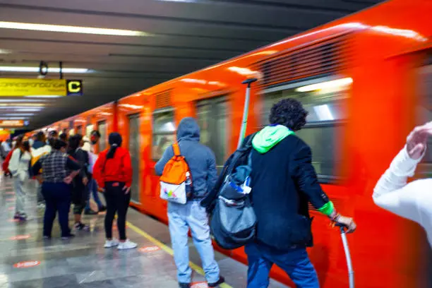Accidente ocurrió en la Línea 9 del Metro CDMX./istock