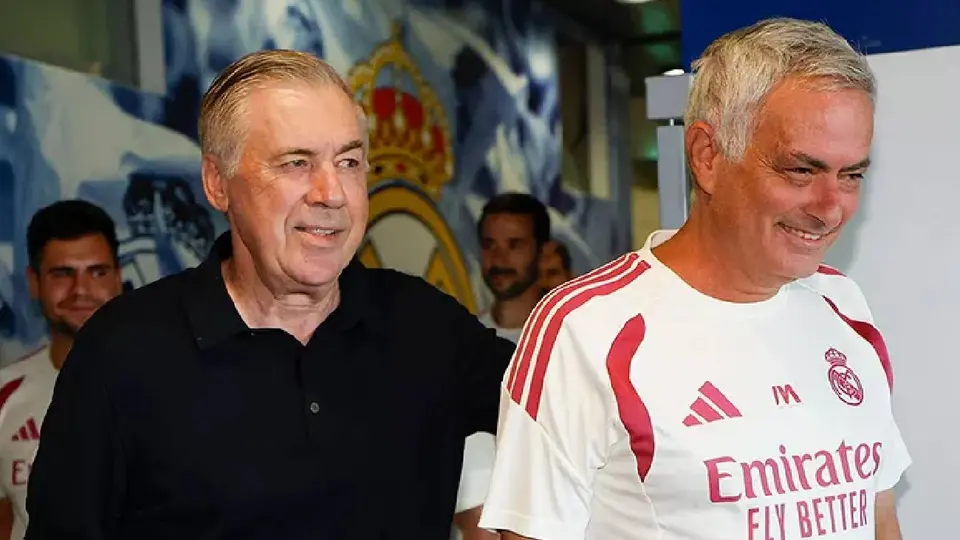 Ancelotti reaparece en Valdebebas y bendice la era de Mourinho en el Real Madrid