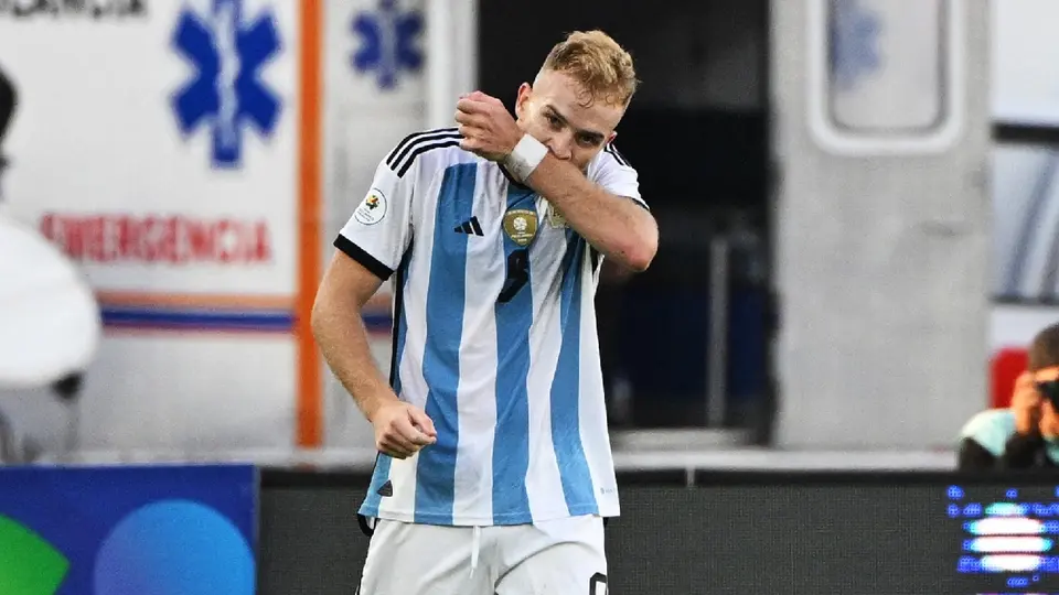 Luciano Gondou, jugando con la Selección Argentina | AFP