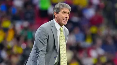 ¿De villano a héroe? Así fue la vez que Almada se quejó del arbitraje y del América
