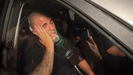 Pablo García rompe en llanto tras dejar al Betis en el último día del mercado