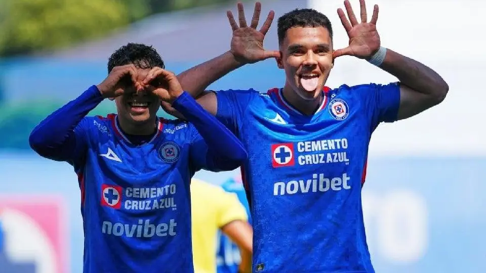 Mateo Levy celebrando gol con Cruz Azul | IMAGO7
