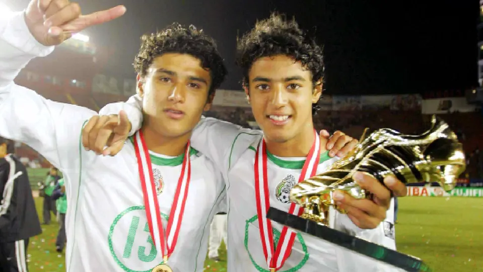 Edgar Andrade y Carlos Vela, con la Selección Mexicana Sub 17, en Perú 2005 | MEXSPORT