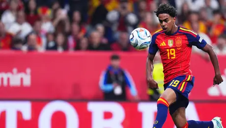 Yamal comanda victoria, con auténtico golazo, de España sobre Chequia