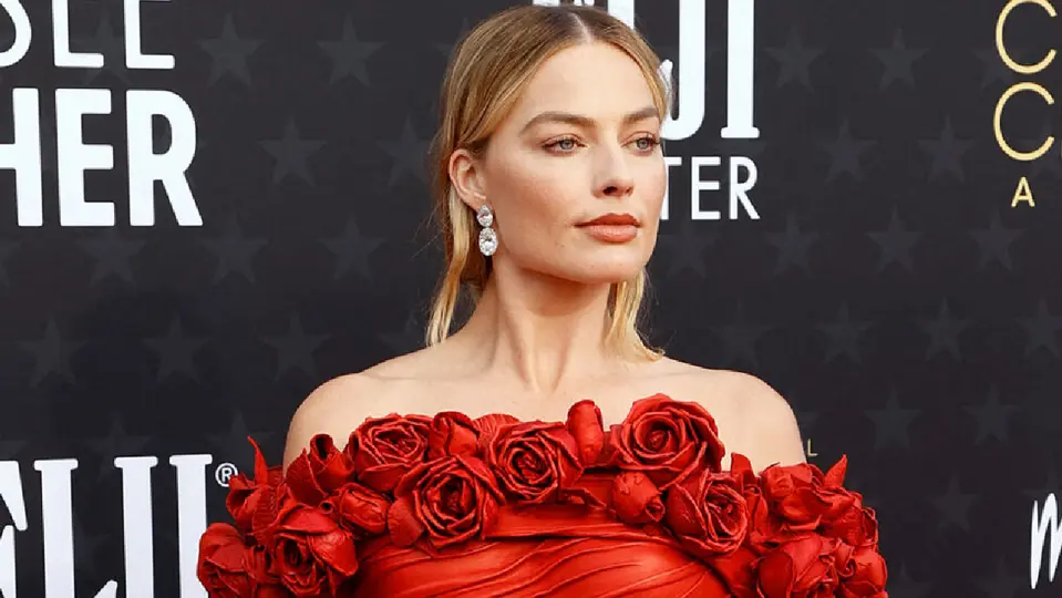 Margot sorprendió después de que adoptara oficialmente el apellido de su esposo / Especial